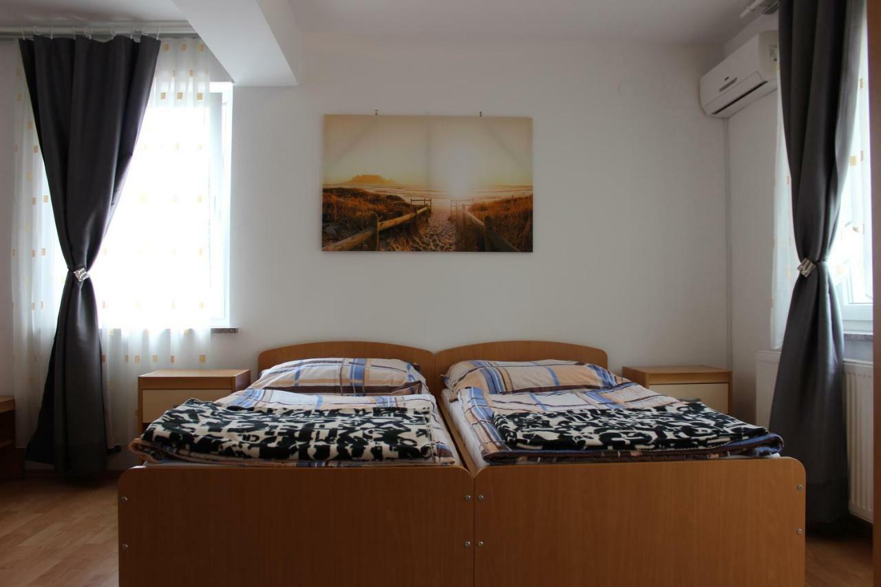 Poni Naklo - Sobe Marinsek Bed & Breakfast Dış mekan fotoğraf